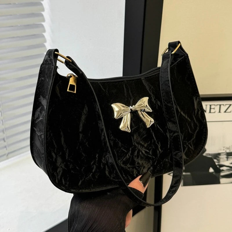 Bolsa Feminina com Laço Charmoso
