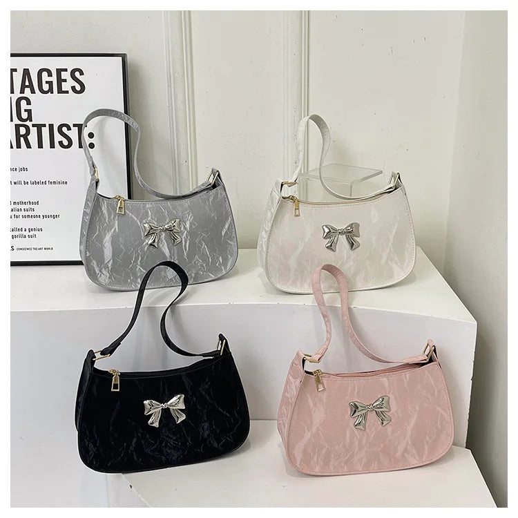 Bolsa Feminina com Laço Charmoso