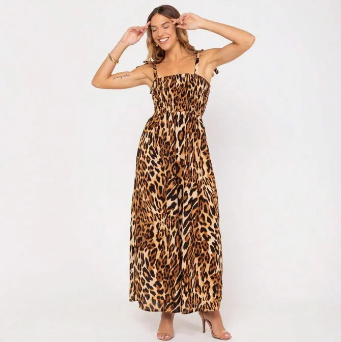 Macacão Feminino Plus Size com Estampa de Onça